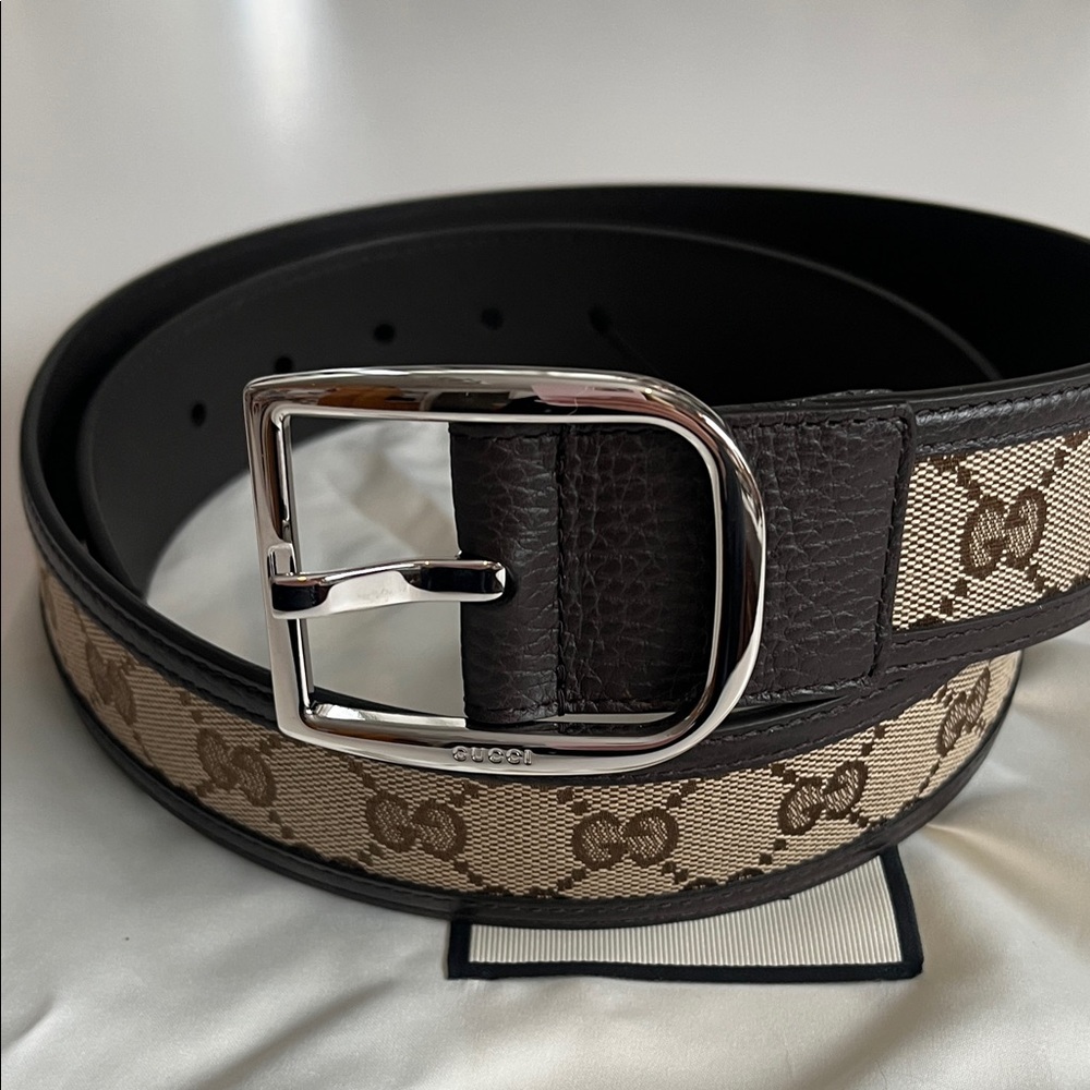 Brand New! Gucci Unisex GG Leather/Canvas Belt - Picture 2 of 9